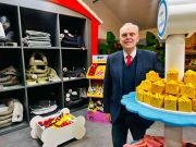  Robert Kitt has announced his retirement from LeisureGrow